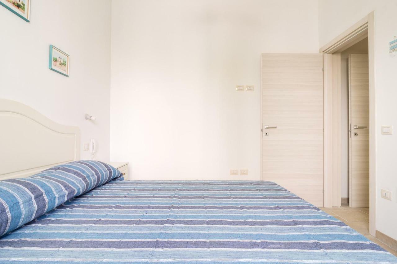 Lido Marini Seahouses Екстериор снимка